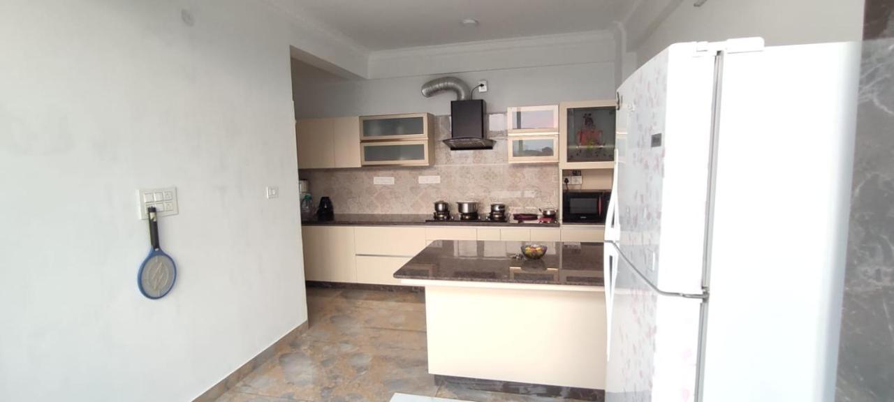 Rvr Abode -Private Rooms Bangalore Exterior photo